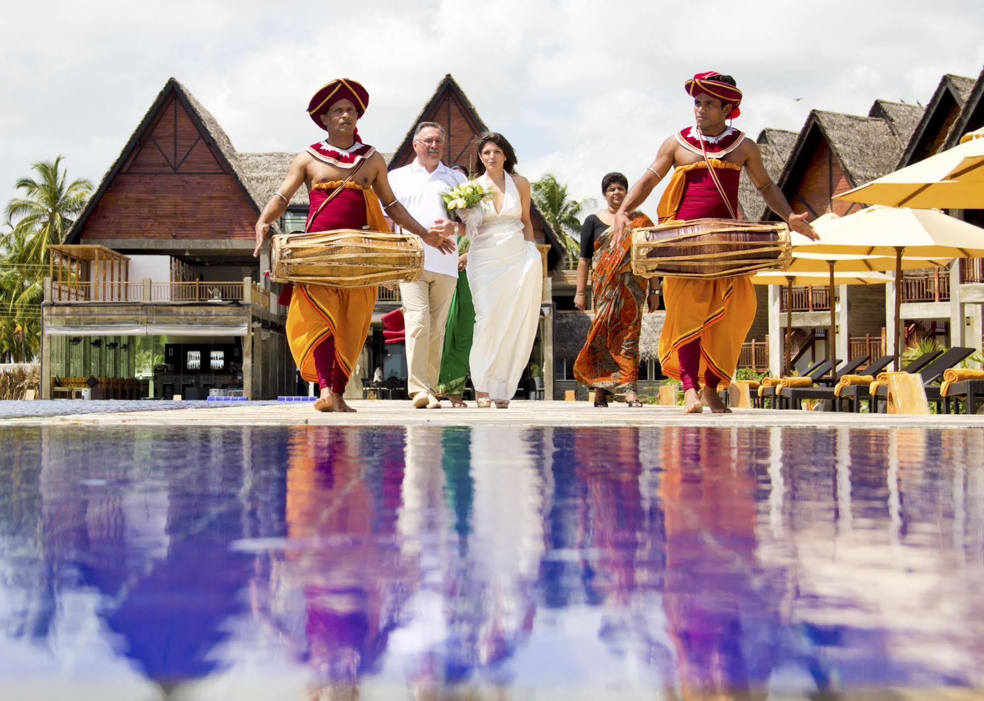 Maalu Maalu Resort & Spa - Thema Collection Passikudah Bagian luar foto